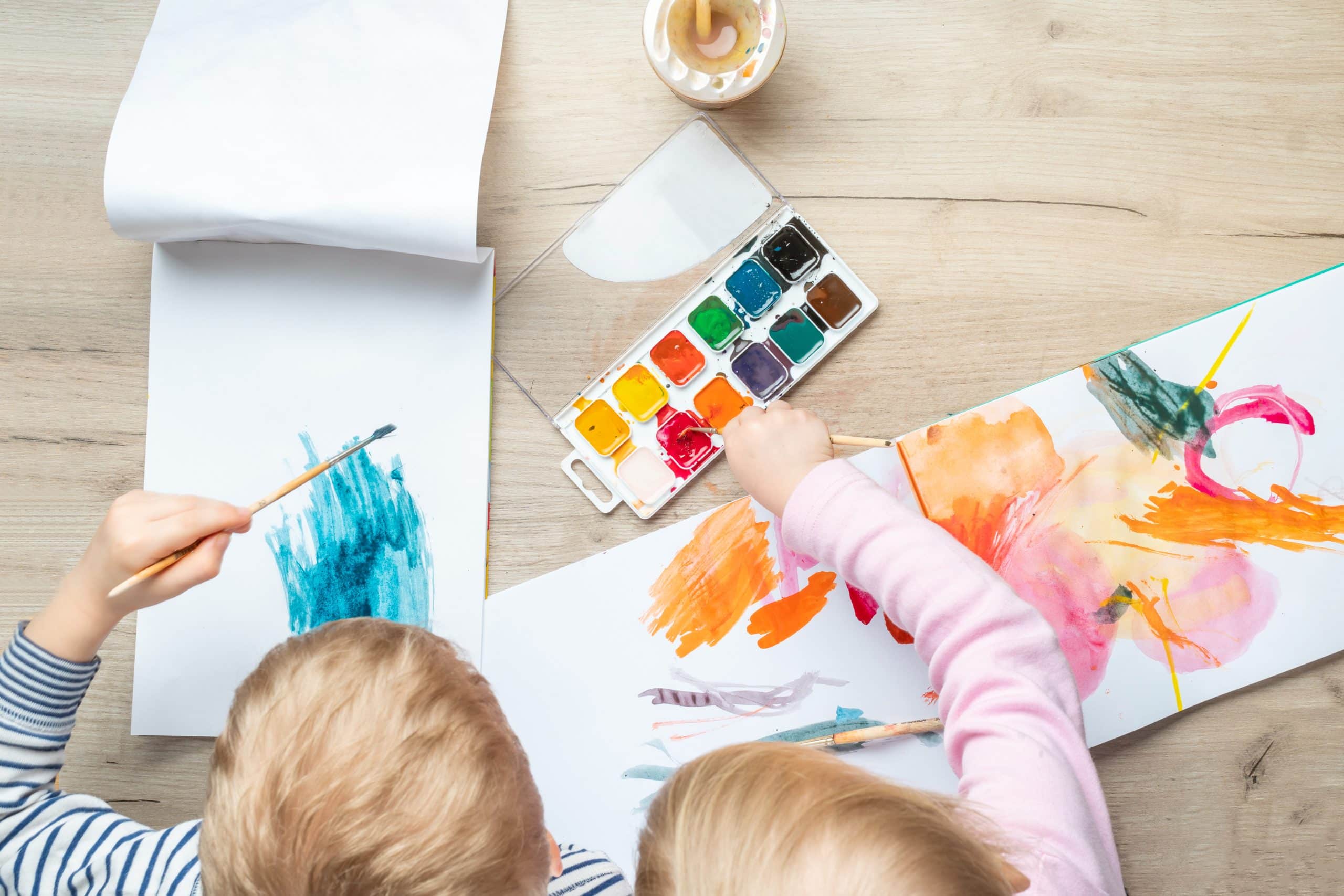 Einfache DIY Ideen fuer Kreative Beschaeftigung Kinder 3 Jahre zuhause